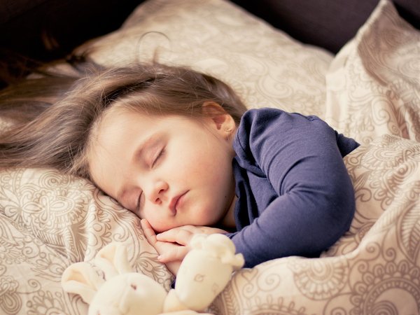 Comprendre la régression du sommeil chez votre bébé